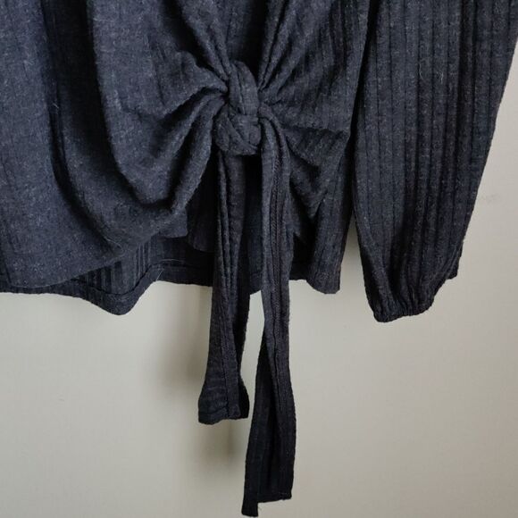 Entro wrap tie top - Picture 3 of 7